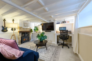 Snug/Study- click for photo gallery